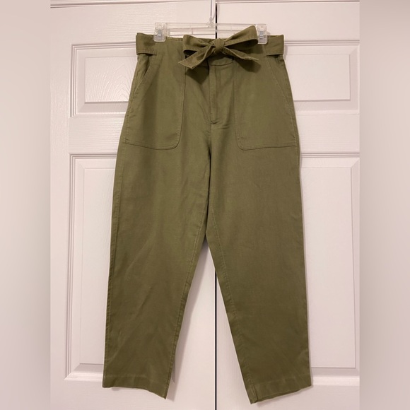 Banana Republic Pants - Banana Republic Olive Green Straight Leg Paperbag Pants